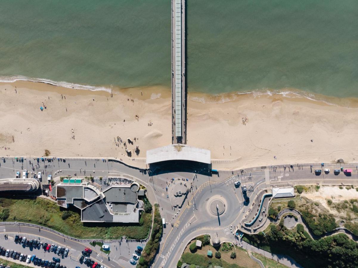 The Table House Close To Town & Beach Free Parking Bournemouth Bagian luar foto